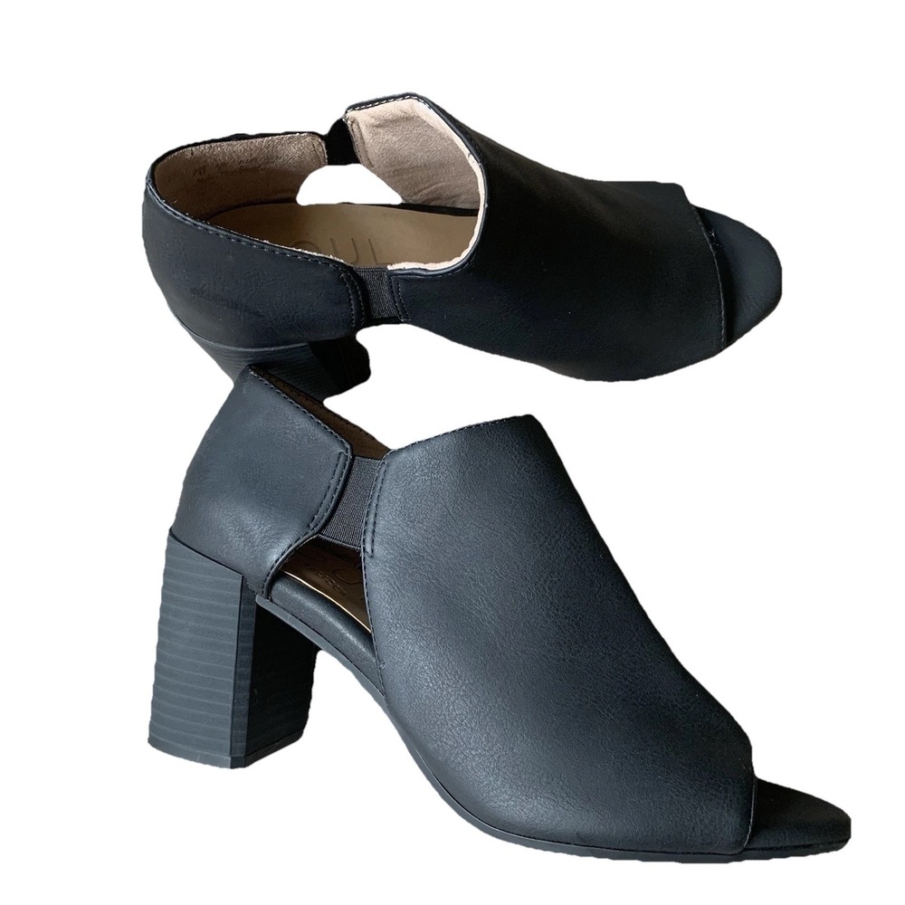 Soul Naturalizer Women's Shoesโ Size -7 M Black Leather